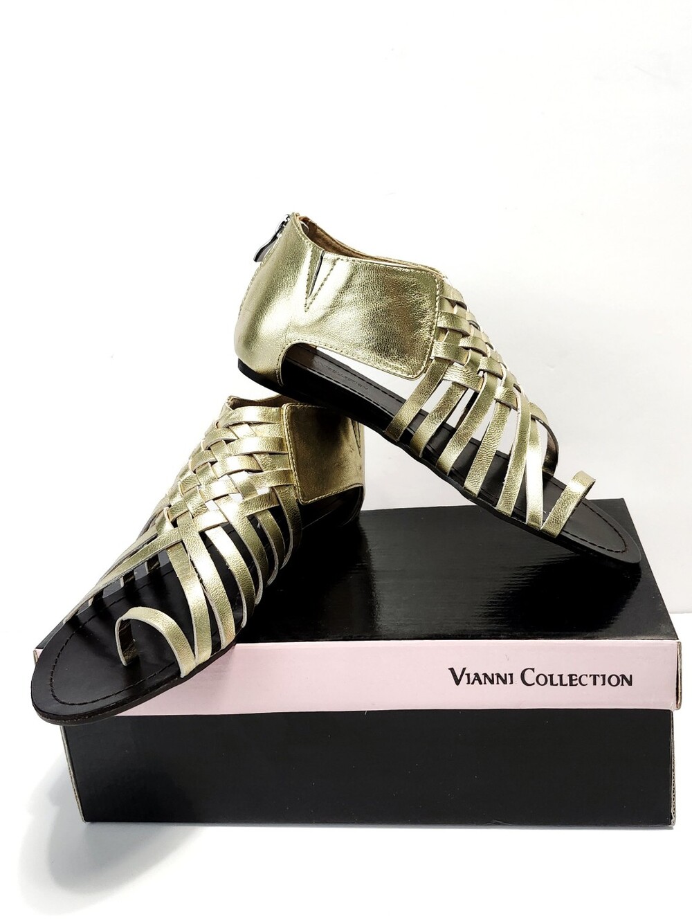 Vianni Collection Leather Gold Woven Gladiator Sandal size 7